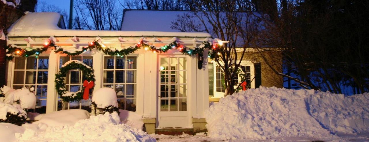 Howarth House Bed And Breakfast Fitchburg Bagian luar foto
